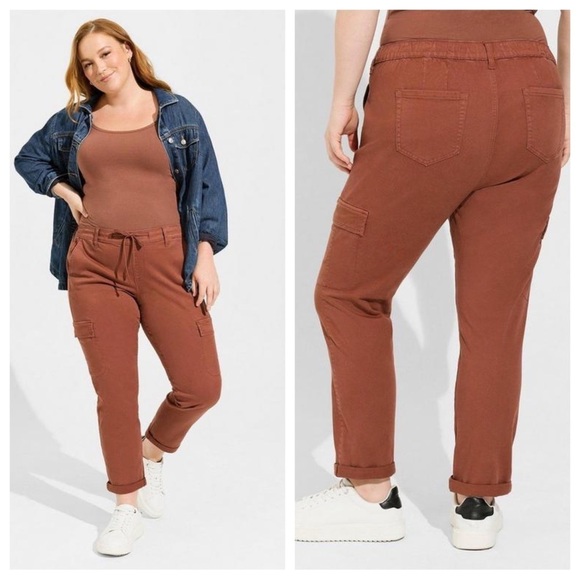 TORRID Pull-On Weekend Straight Stretch Twill Cargo Mid-Rise Pants Size 3XT - Picture 1 of 15
